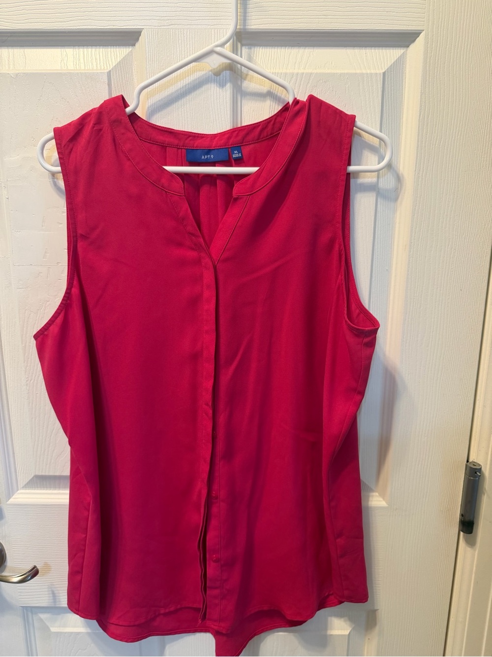 Apt. 9 Sleeveless V-Neck Camisole in Hot Pink